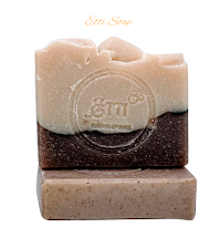 Handcrafted men’s solid shampoo and body soap bar featuring walnut shell exfoliation